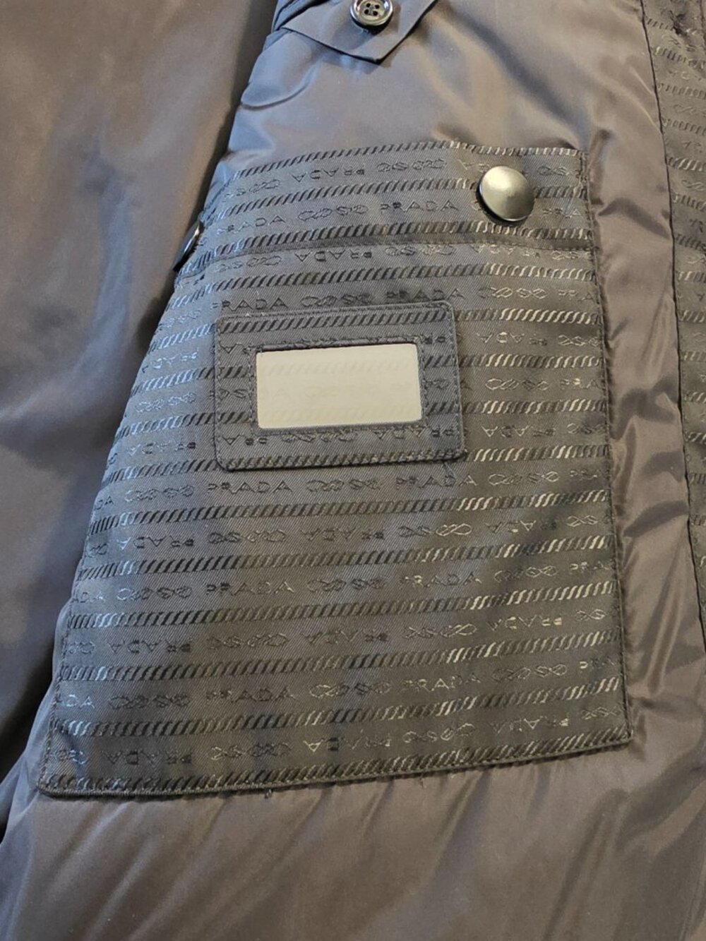 PRADA Re-Nylon Triangle-Logo Jacket - Picture 12 of 15